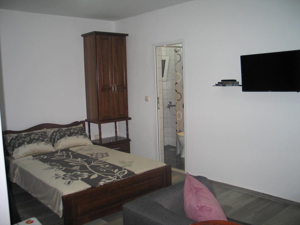 Guest House Dena 多布拉沃达 客房 照片
