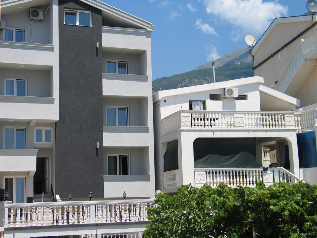 Guest House Dena 多布拉沃达 外观 照片