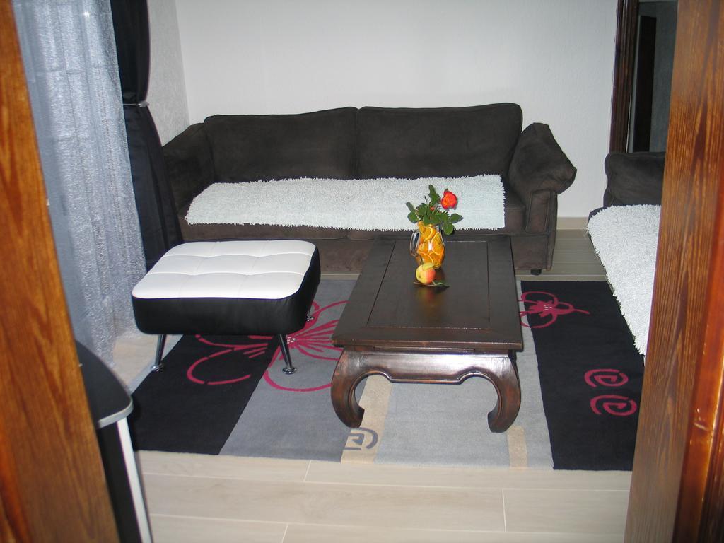 Guest House Dena 多布拉沃达 外观 照片