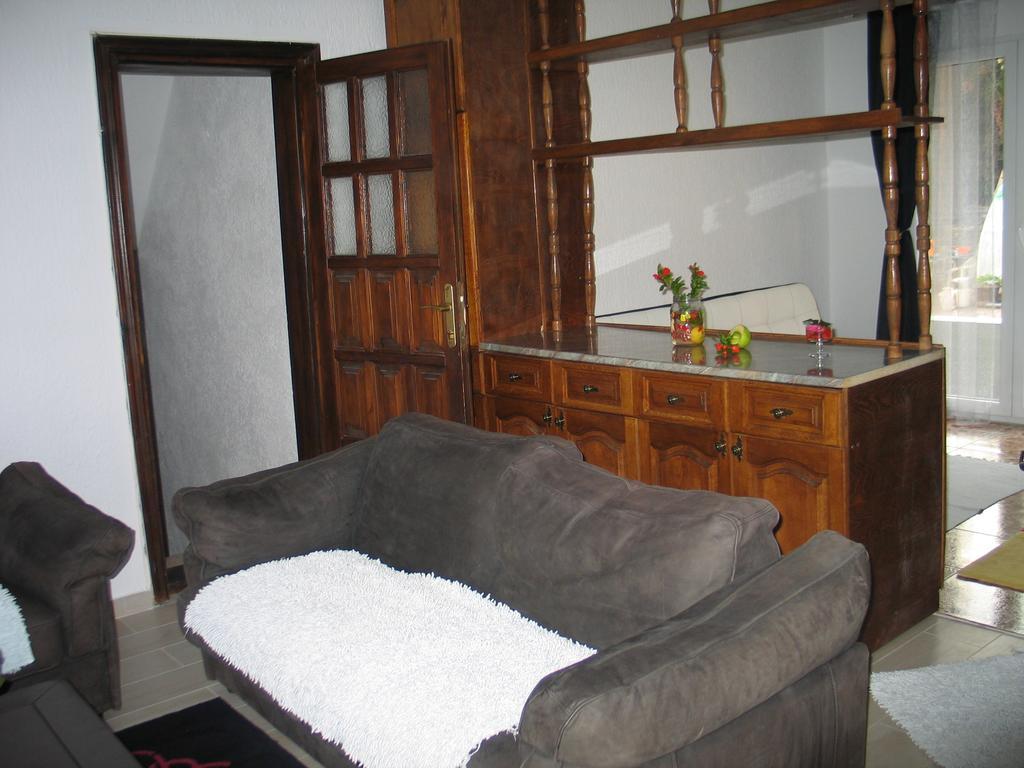 Guest House Dena 多布拉沃达 外观 照片