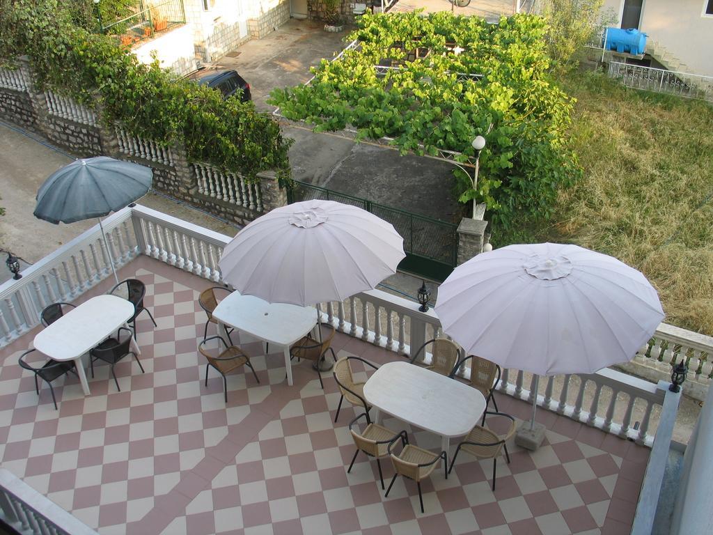 Guest House Dena 多布拉沃达 外观 照片