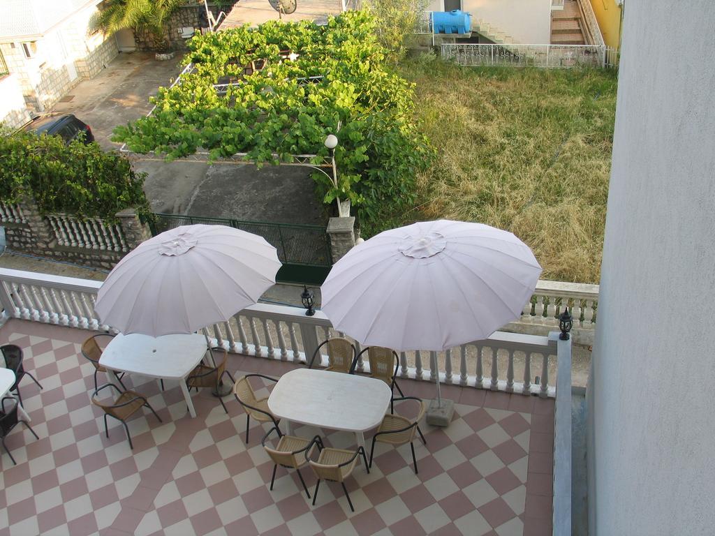 Guest House Dena 多布拉沃达 外观 照片