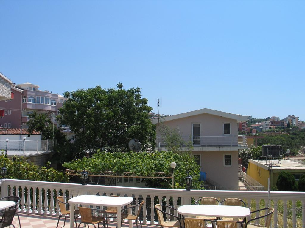 Guest House Dena 多布拉沃达 外观 照片